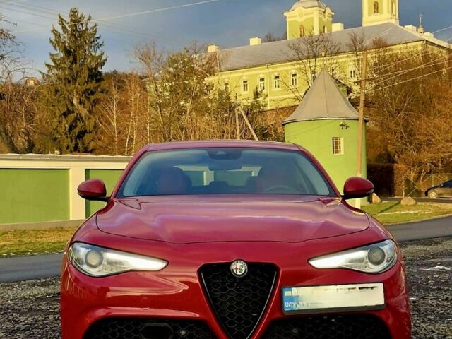 Червоний Альфа Ромео Джулія, об'ємом двигуна 2 л та пробігом 140 тис. км за 24000 $, фото 1 на Automoto.ua
