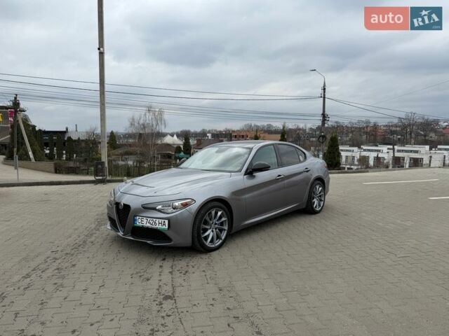 Сірий Альфа Ромео Джулія, об'ємом двигуна 2 л та пробігом 60 тис. км за 20700 $, фото 1 на Automoto.ua