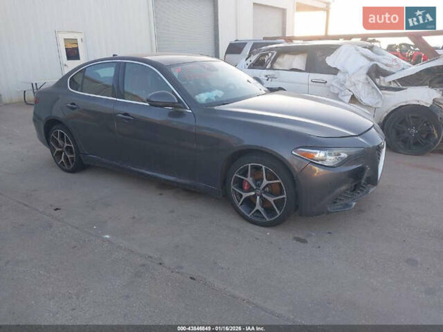 Сірий Альфа Ромео Джулія, об'ємом двигуна 0 л та пробігом 71 тис. км за 9500 $, фото 1 на Automoto.ua