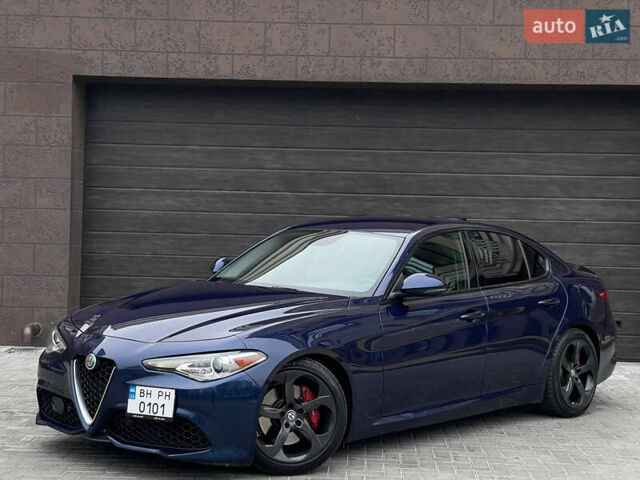 Синій Альфа Ромео Джулія, об'ємом двигуна 2 л та пробігом 126 тис. км за 19650 $, фото 1 на Automoto.ua