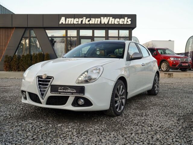 Білий Альфа Ромео Giulietta, об'ємом двигуна 1.4 л та пробігом 150 тис. км за 9900 $, фото 1 на Automoto.ua