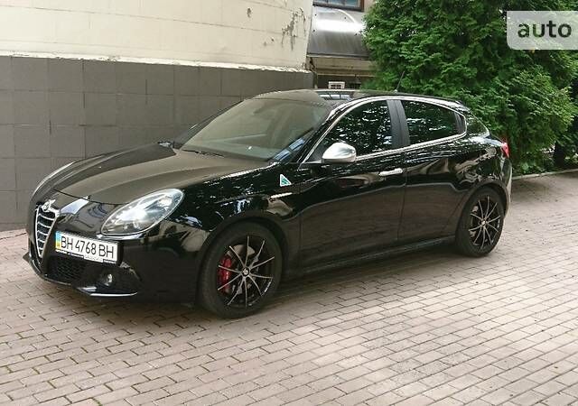 Чорний Альфа Ромео Giulietta, об'ємом двигуна 1.75 л та пробігом 27 тис. км за 17077 $, фото 1 на Automoto.ua