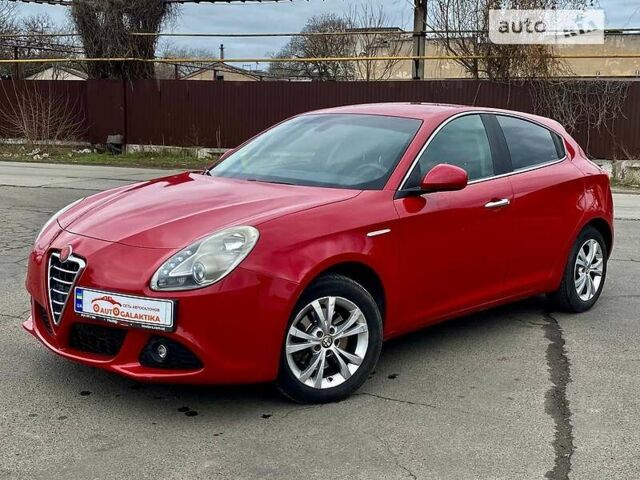 Червоний Альфа Ромео Giulietta, об'ємом двигуна 2 л та пробігом 193 тис. км за 6500 $, фото 1 на Automoto.ua