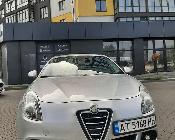 Серый Альфа Ромео Джульетта, объемом двигателя 1.4 л и пробегом 145 тыс. км за 6600 $, фото 1 на Automoto.ua