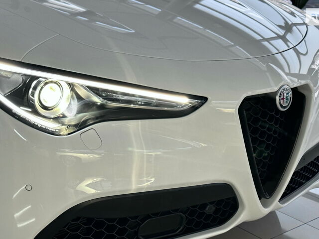 купить новое авто Альфа Ромео Стелвио 2022 года от официального дилера Форвард-Авто Альфа Ромео фото