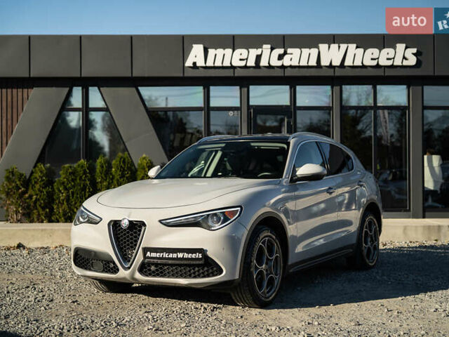 Серый Альфа Ромео Стелвио, объемом двигателя 2 л и пробегом 111 тыс. км за 20700 $, фото 1 на Automoto.ua