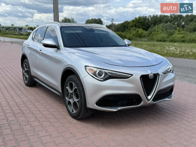 Серый Альфа Ромео Стелвио, объемом двигателя 2 л и пробегом 155 тыс. км за 16900 $, фото 1 на Automoto.ua