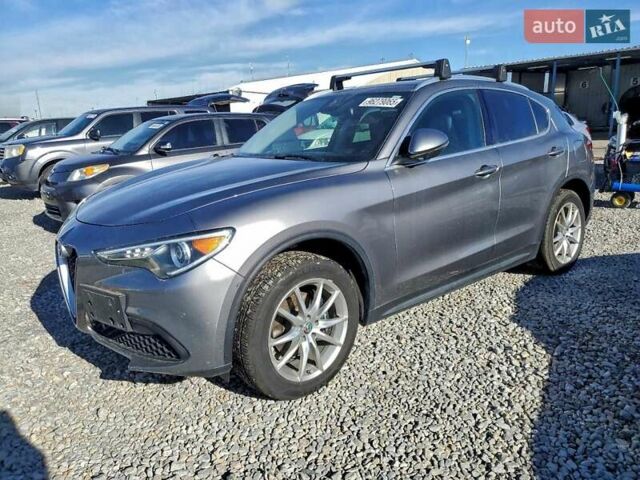 Сірий Альфа Ромео Стелвіо, об'ємом двигуна 2 л та пробігом 124 тис. км за 5500 $, фото 1 на Automoto.ua