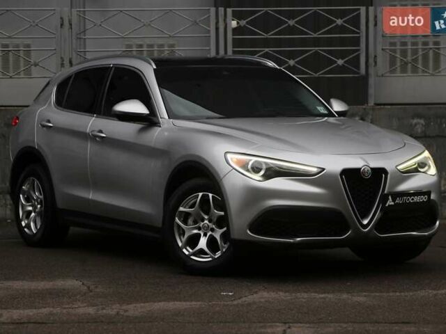 Серый Альфа Ромео Стелвио, объемом двигателя 2 л и пробегом 130 тыс. км за 22900 $, фото 1 на Automoto.ua