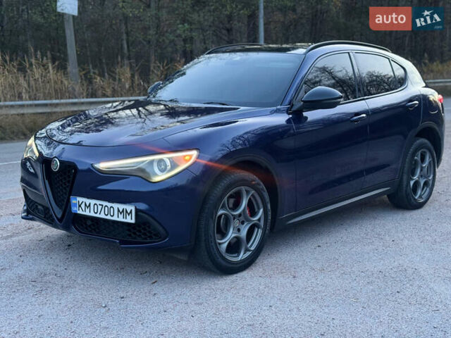 Синий Альфа Ромео Стелвио, объемом двигателя 2 л и пробегом 225 тыс. км за 16450 $, фото 1 на Automoto.ua