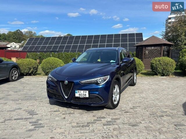 Синий Альфа Ромео Стелвио, объемом двигателя 2 л и пробегом 143 тыс. км за 17500 $, фото 1 на Automoto.ua