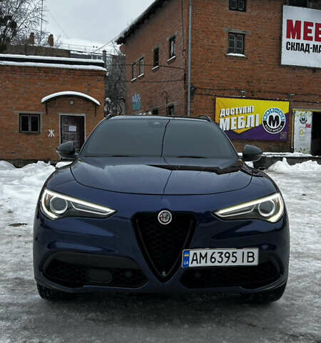 Синий Альфа Ромео Стелвио, объемом двигателя 2 л и пробегом 230 тыс. км за 14300 $, фото 1 на Automoto.ua