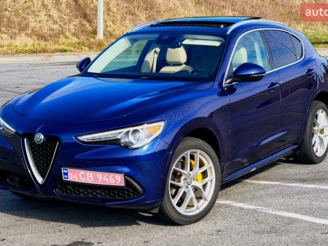 Синій Альфа Ромео Стелвіо, об'ємом двигуна 2 л та пробігом 79 тис. км за 24900 $, фото 1 на Automoto.ua