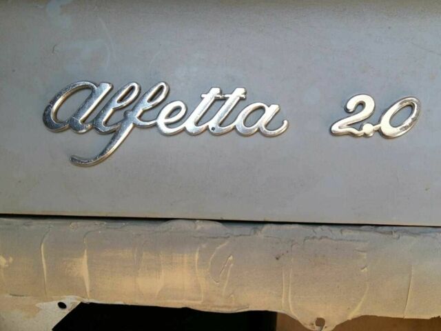 Белый Альфа Другая, объемом двигателя 2 л и пробегом 130 тыс. км за 938 $, фото 1 на Automoto.ua