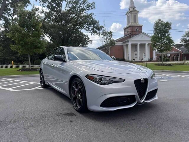 Білий Альфа Giulia, об'ємом двигуна 2 л та пробігом 15 тис. км за 9700 $, фото 1 на Automoto.ua
