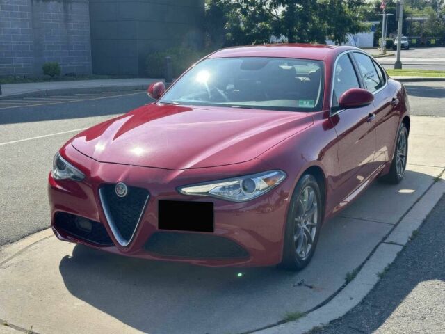 Красный Альфа Giulia, объемом двигателя 0 л и пробегом 45 тыс. км за 5150 $, фото 1 на Automoto.ua