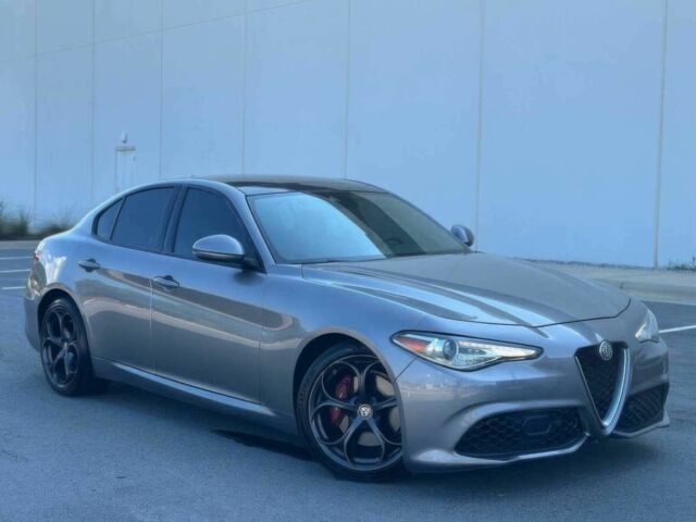 Сірий Альфа Giulia, об'ємом двигуна 2 л та пробігом 44 тис. км за 8900 $, фото 1 на Automoto.ua