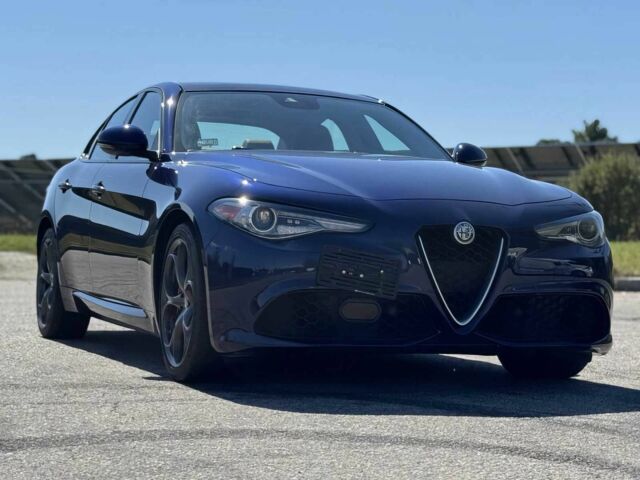 Синий Альфа Giulia, объемом двигателя 2 л и пробегом 55 тыс. км за 9170 $, фото 1 на Automoto.ua