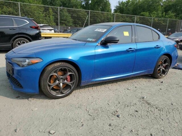 Синий Альфа Giulia, объемом двигателя 2 л и пробегом 119 тыс. км за 4900 $, фото 1 на Automoto.ua