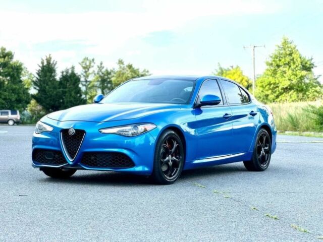 Синий Альфа Giulia, объемом двигателя 2 л и пробегом 37 тыс. км за 10400 $, фото 1 на Automoto.ua