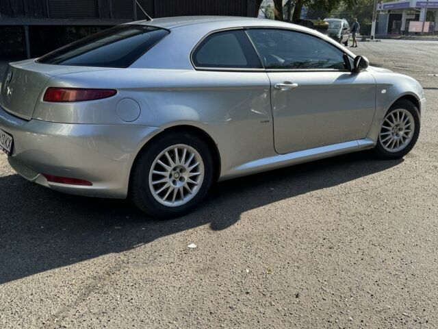 Сірий Альфа GT, об'ємом двигуна 1.9 л та пробігом 310 тис. км за 3300 $, фото 1 на Automoto.ua