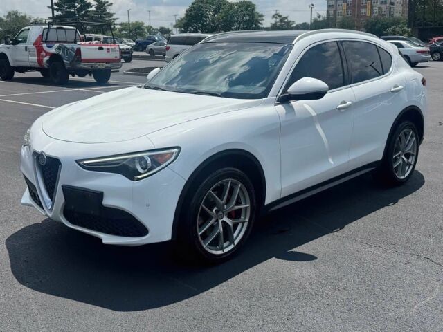Белый Альфа stelvio, объемом двигателя 2 л и пробегом 30 тыс. км за 10700 $, фото 1 на Automoto.ua