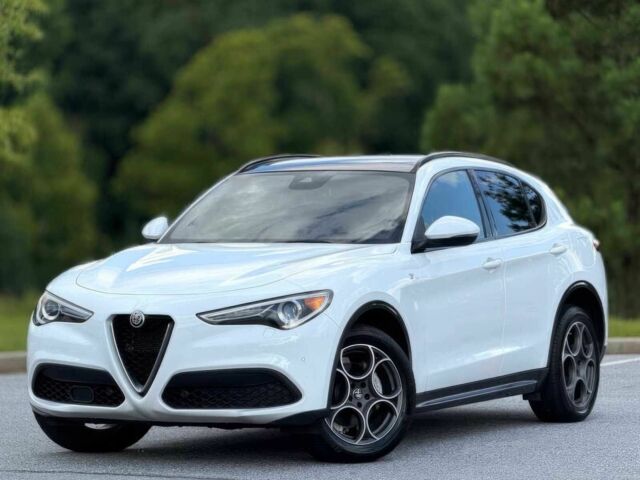 Белый Альфа stelvio, объемом двигателя 2 л и пробегом 13 тыс. км за 14000 $, фото 1 на Automoto.ua