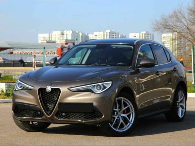Коричневый Альфа stelvio, объемом двигателя 2 л и пробегом 32 тыс. км за 23000 $, фото 1 на Automoto.ua