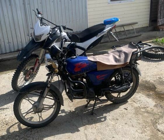 Альфа Другая 2008 в Снятине на Automoto.ua Альфа Другая, объемом двигателя 49 л и пробегом 0 тыс. км за 300 $, фото 1 на Automoto.ua