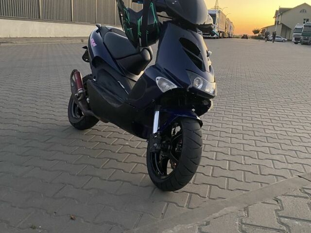 Априлия 3302, объемом двигателя 70 л и пробегом 0 тыс. км за 1050 $, фото 1 на Automoto.ua