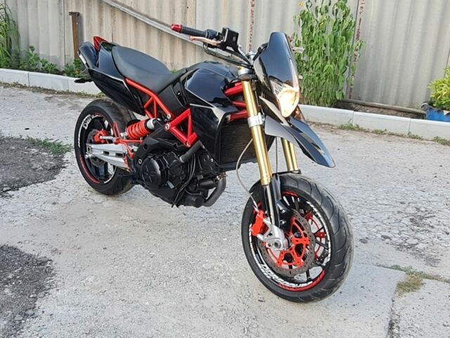 Априлия Дорсодуро, объемом двигателя 0.75 л и пробегом 0 тыс. км за 3000 $, фото 1 на Automoto.ua