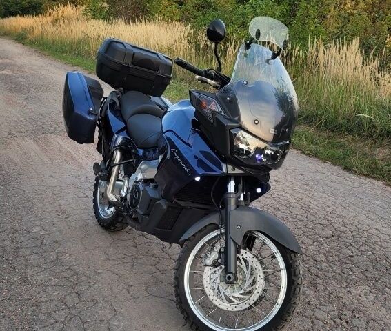 Априлия ETV 1000 Caponord, объемом двигателя 1 л и пробегом 0 тыс. км за 5200 $, фото 1 на Automoto.ua