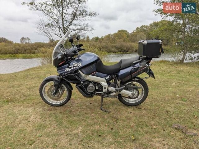 Априлия ETV 1000 Caponord 2001 в Сновск (Щорс) на Automoto.ua Синий Априлия ETV 1000 Caponord, объемом двигателя 1 л и пробегом 98 тыс. км за 4800 $, фото 1 на Automoto.ua