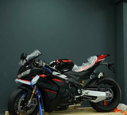 Априлия RSV4, объемом двигателя 0 л и пробегом 1 тыс. км за 41000 $, фото 1 на Automoto.ua