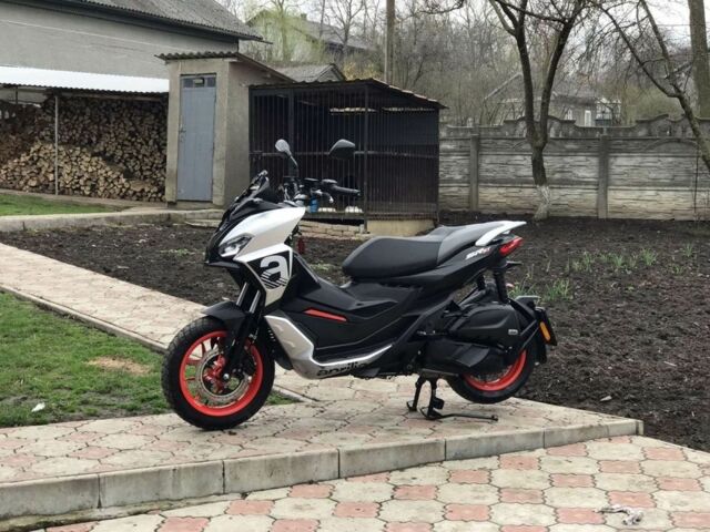 Априлия SR GT, объемом двигателя 0.13 л и пробегом 0 тыс. км за 1700 $, фото 1 на Automoto.ua