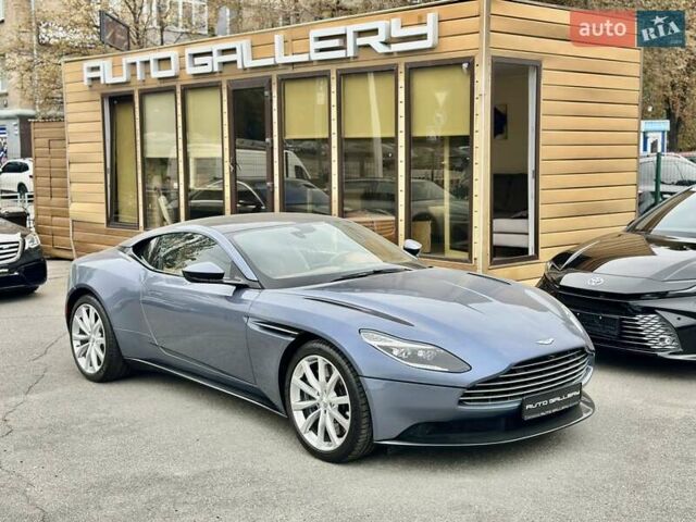 Серый Астон Мартин DB11, объемом двигателя 3.98 л и пробегом 20 тыс. км за 114999 $, фото 1 на Automoto.ua