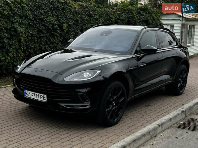 Астон Мартин DBX 2021 в Киеве на Automoto.ua Черный Астон Мартин DBX, объемом двигателя 3.98 л и пробегом 61 тыс. км за 135000 $, фото 1 на Automoto.ua