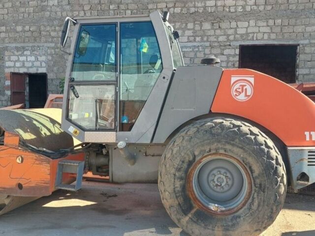 Желтый Атлас AW, объемом двигателя 4.5 л и пробегом 1 тыс. км за 41900 $, фото 1 на Automoto.ua