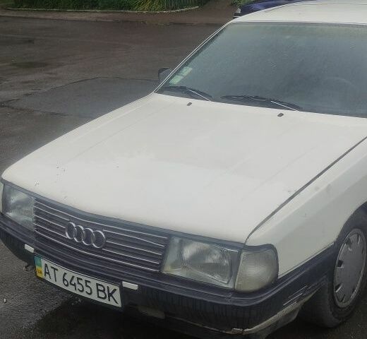 Белый Ауди 100, объемом двигателя 2 л и пробегом 440 тыс. км за 902 $, фото 1 на Automoto.ua