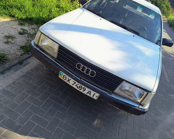 Белый Ауди 100, объемом двигателя 2 л и пробегом 150 тыс. км за 1000 $, фото 1 на Automoto.ua