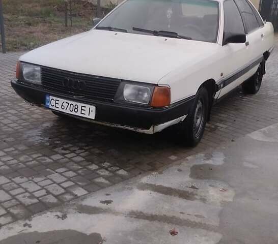 Белый Ауди 100, объемом двигателя 2.23 л и пробегом 300 тыс. км за 650 $, фото 1 на Automoto.ua