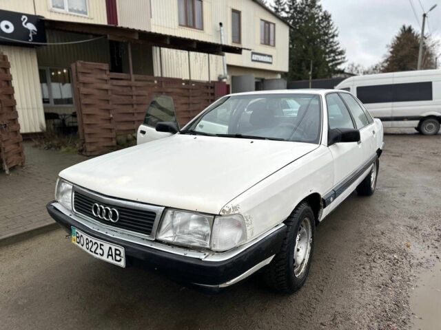 Белый Ауди 100, объемом двигателя 0 л и пробегом 340 тыс. км за 850 $, фото 1 на Automoto.ua