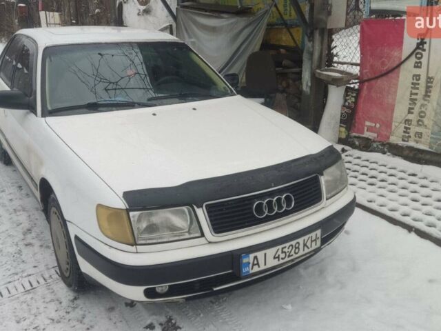 Белый Ауди 100, объемом двигателя 2.3 л и пробегом 325 тыс. км за 3200 $, фото 1 на Automoto.ua