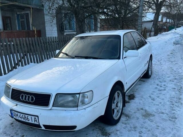 Белый Ауди 100, объемом двигателя 2 л и пробегом 3 тыс. км за 2200 $, фото 1 на Automoto.ua