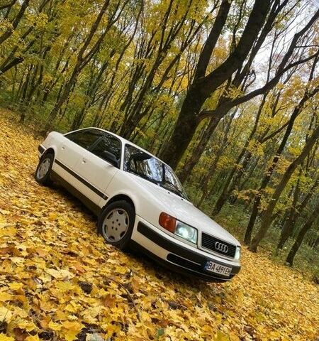 Белый Ауди 100, объемом двигателя 2.3 л и пробегом 286 тыс. км за 2950 $, фото 1 на Automoto.ua