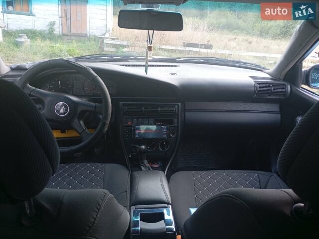 Белый Ауди 100, объемом двигателя 2 л и пробегом 500 тыс. км за 3200 $, фото 1 на Automoto.ua