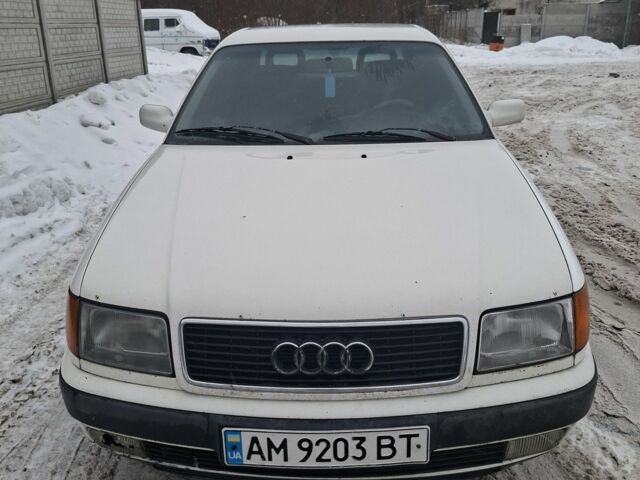 Белый Ауди 100, объемом двигателя 0 л и пробегом 350 тыс. км за 1900 $, фото 1 на Automoto.ua