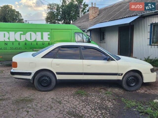 Белый Ауди 100, объемом двигателя 0 л и пробегом 560 тыс. км за 2393 $, фото 1 на Automoto.ua