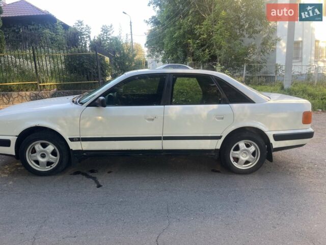 Белый Ауди 100, объемом двигателя 2.3 л и пробегом 320 тыс. км за 2800 $, фото 1 на Automoto.ua