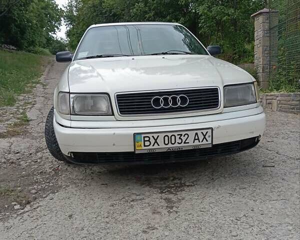 Белый Ауди 100, объемом двигателя 2.5 л и пробегом 281 тыс. км за 2800 $, фото 1 на Automoto.ua